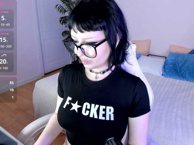 alice-chained live cam