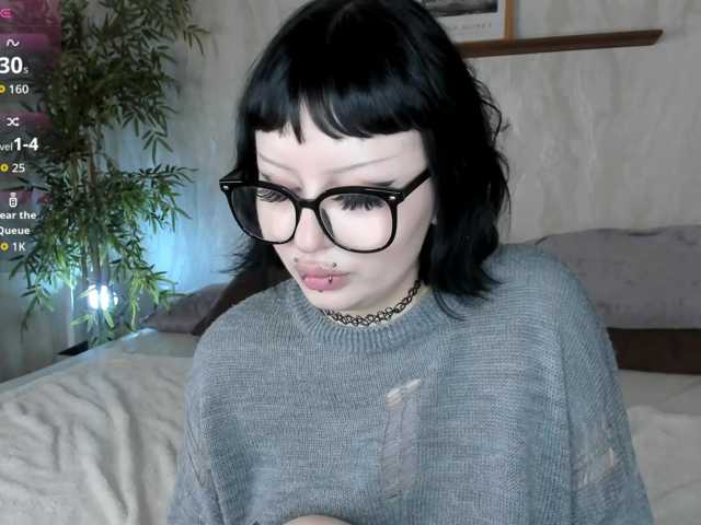 alice-chained live cam on BongaCams