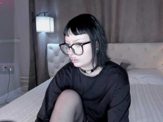 alice-chained