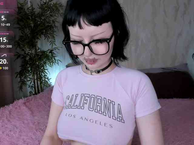 alice-chained webcam
