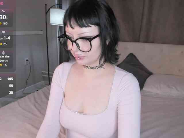 alice-chained webcam