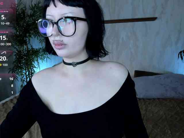 alice-chained