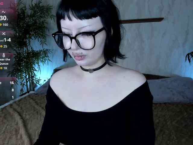 alice-chained