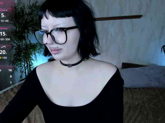 alice-chained