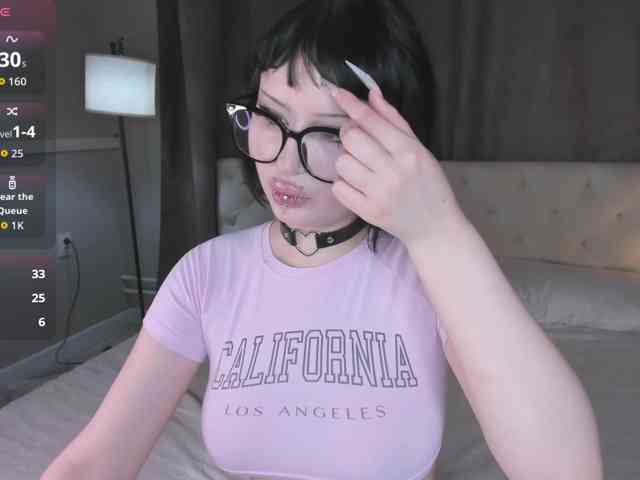 alice-chained webcam