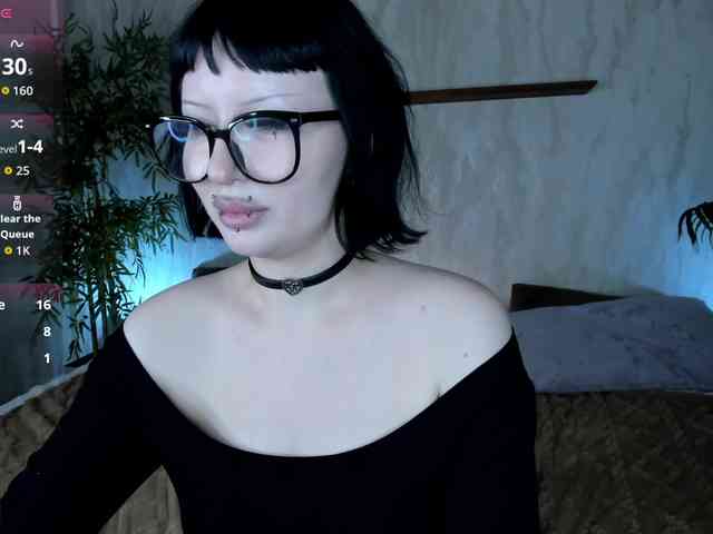 alice-chained