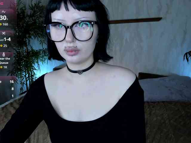 alice-chained