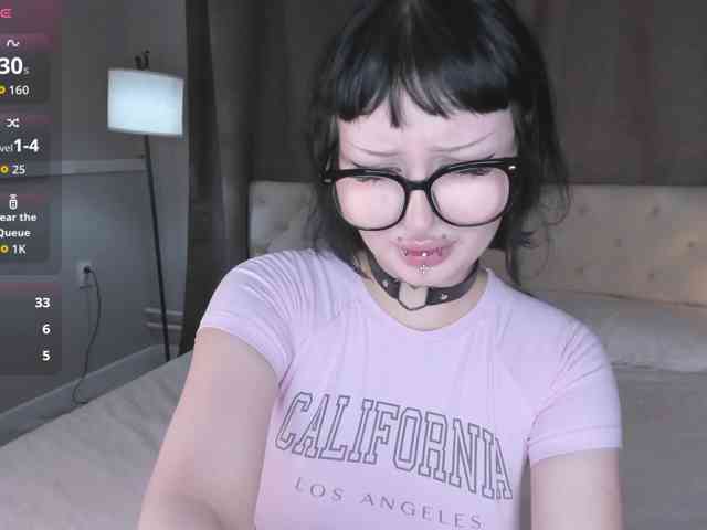 alice-chained webcam