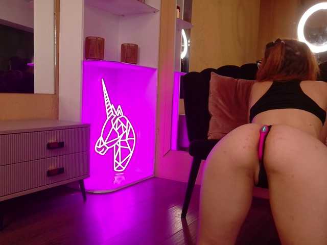 SoniaSinn live cam on BongaCams