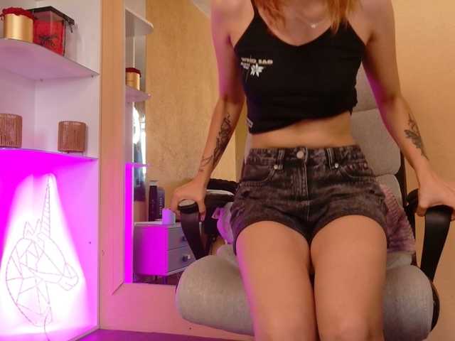 SoniaSinn live cam on BongaCams