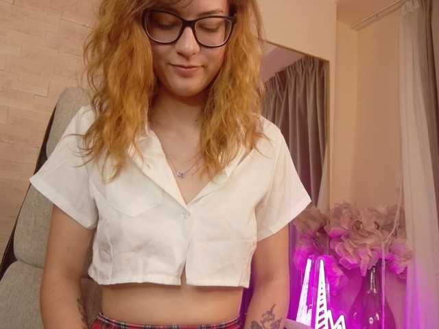 SoniaSinn live cam on BongaCams