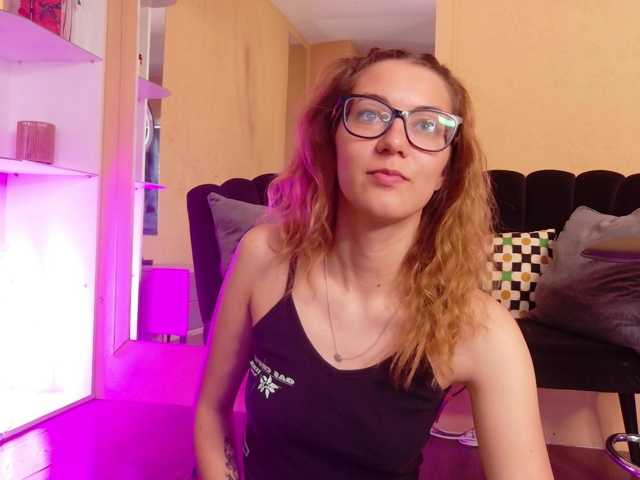 SoniaSinn live cam on BongaCams