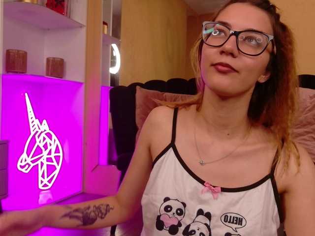 SoniaSinn live cam on BongaCams