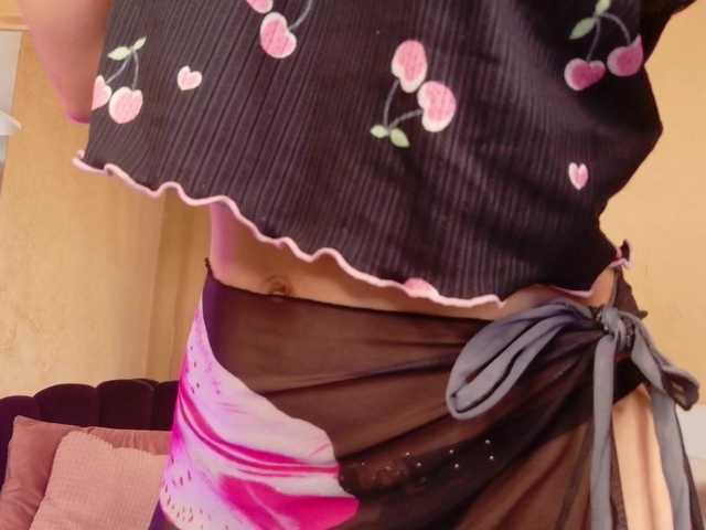 SoniaSinn live cam preview