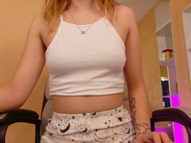 SoniaSinn live cam on BongaCams