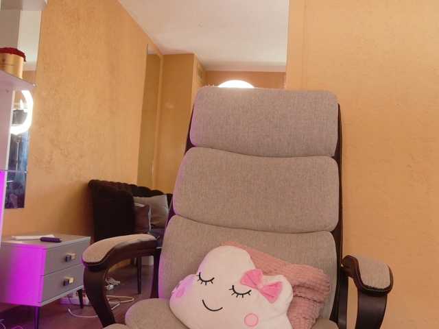 SoniaSinn live cam on BongaCams