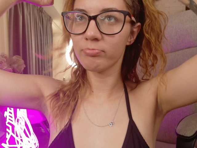 SoniaSinn live cam on BongaCams