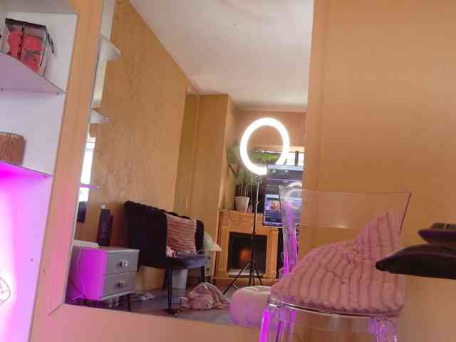SoniaSinn webcam