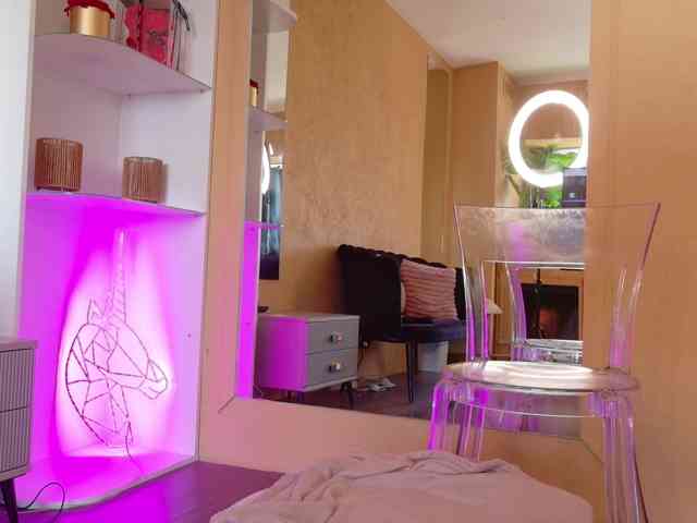 SoniaSinn webcam