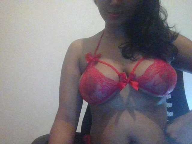 annabelle9009 live cam on BongaCams
