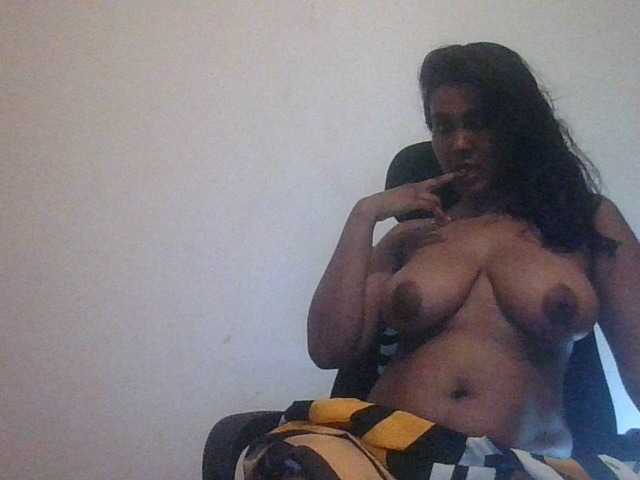 annabelle9009 live cam on BongaCams