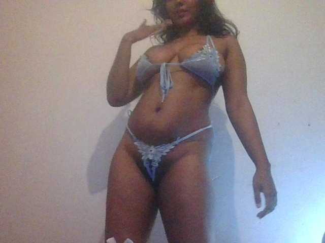 annabelle9009 live cam on BongaCams
