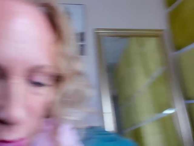 AlennaLust live cam on BongaCams