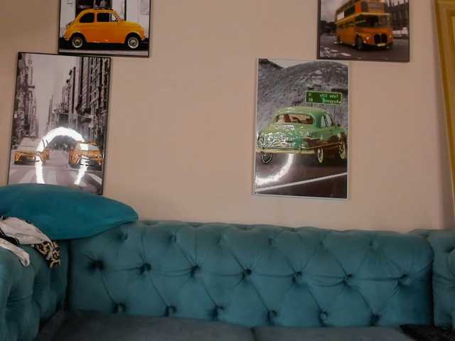 AlennaLust live cam preview