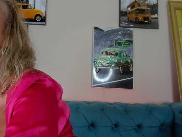 AlennaLust live cam preview