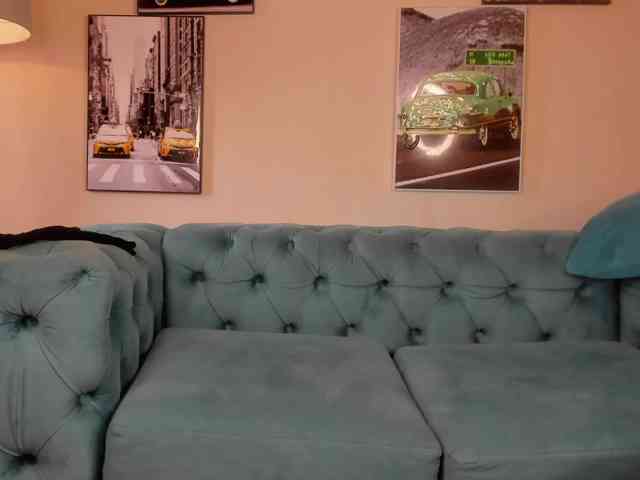 AlennaLust webcam