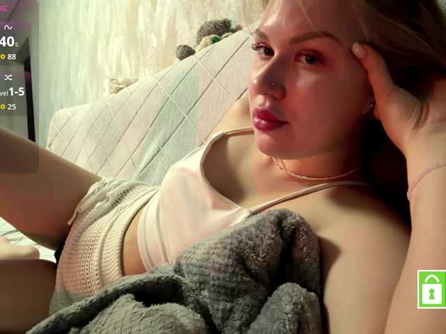 FeechkaKiss live cam on BongaCams