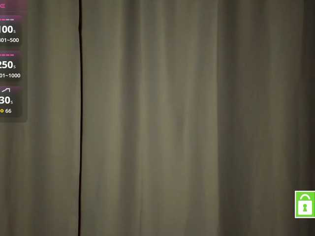 FeechkaKiss live cam on BongaCams