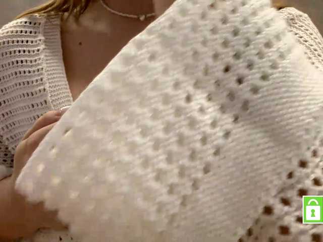 FeechkaKiss live cam on BongaCams