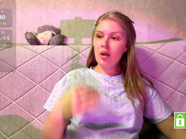 FeechkaKiss live cam on BongaCams
