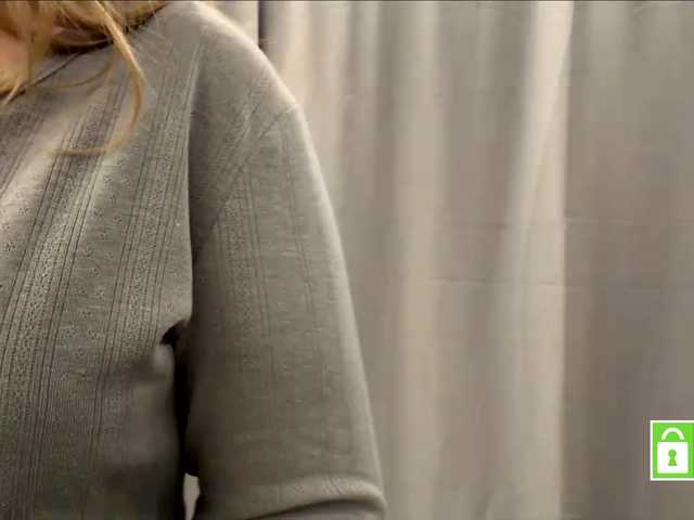 FeechkaKiss live cam on BongaCams