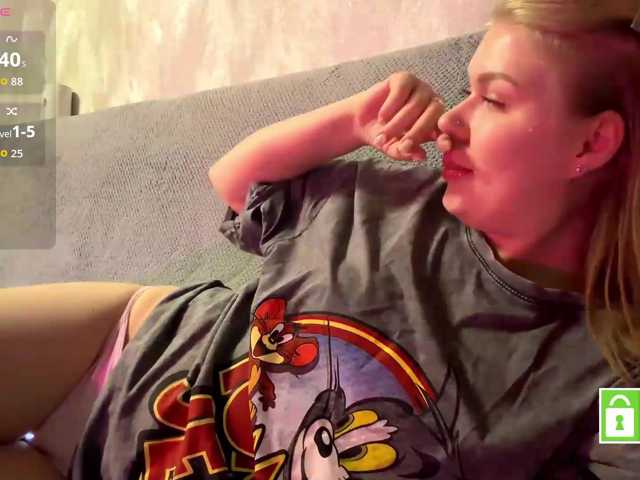 FeechkaKiss live cam on BongaCams