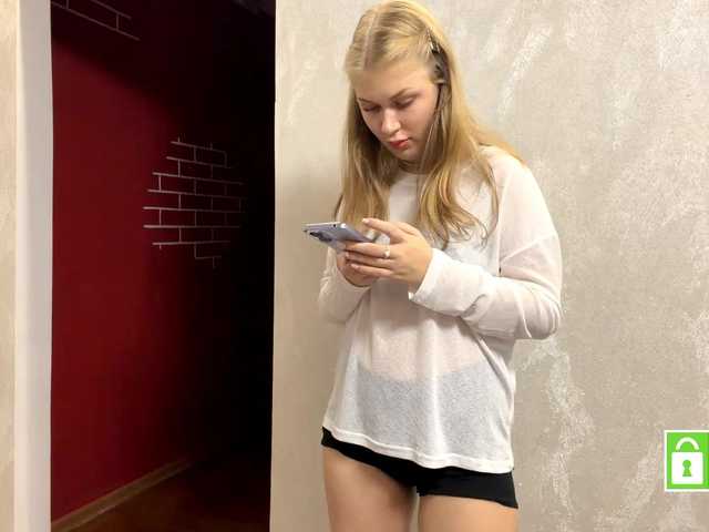 FeechkaKiss live cam preview