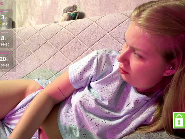 FeechkaKiss live cam on BongaCams