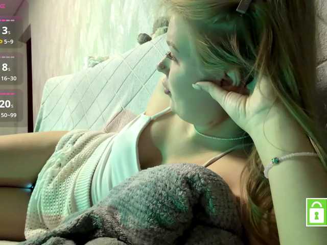 FeechkaKiss live cam on BongaCams