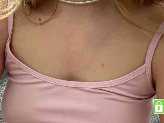 FeechkaKiss webcam