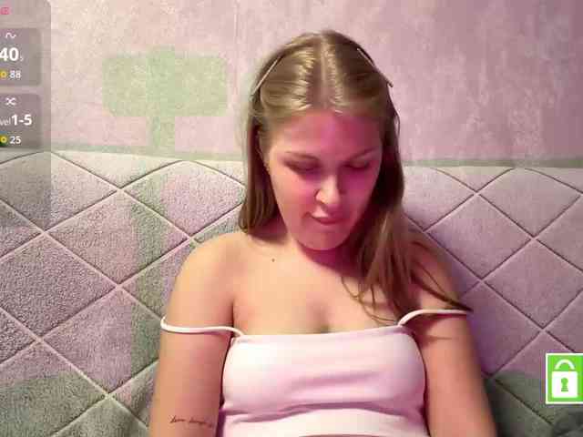 FeechkaKiss webcam