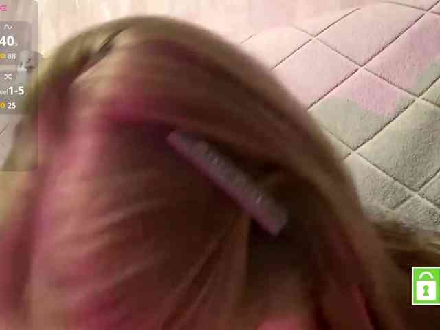 FeechkaKiss webcam
