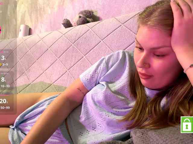 FeechkaKiss webcam