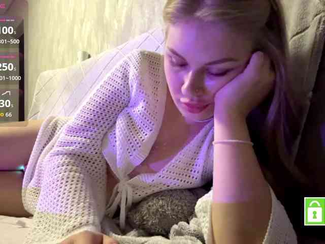 FeechkaKiss webcam
