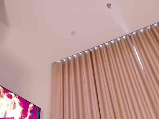 asiansakura's live room