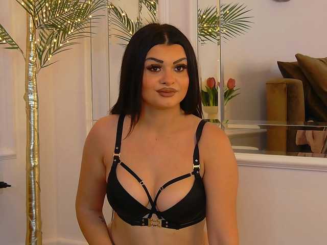 CinndyBlack live cam on BongaCams