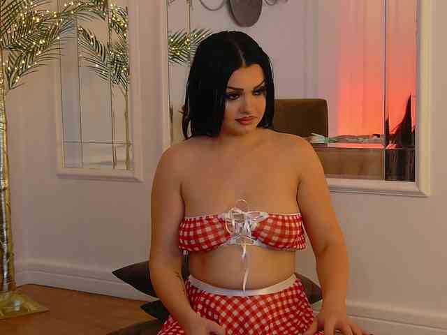 CinndyBlack webcam
