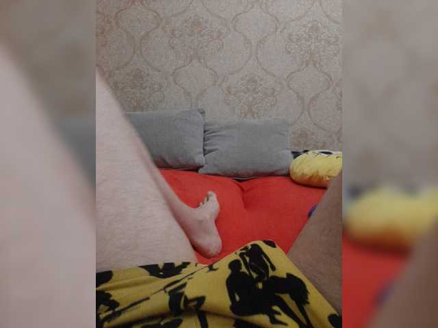 s-m-o-l-d-e-r — live male cam