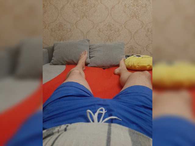s-m-o-l-d-e-r — live male cam