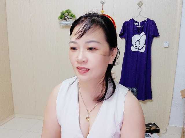 Merio69 live cam on BongaCams